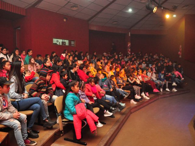 Más 250 niños participaron de la temporada teatral de invierno 