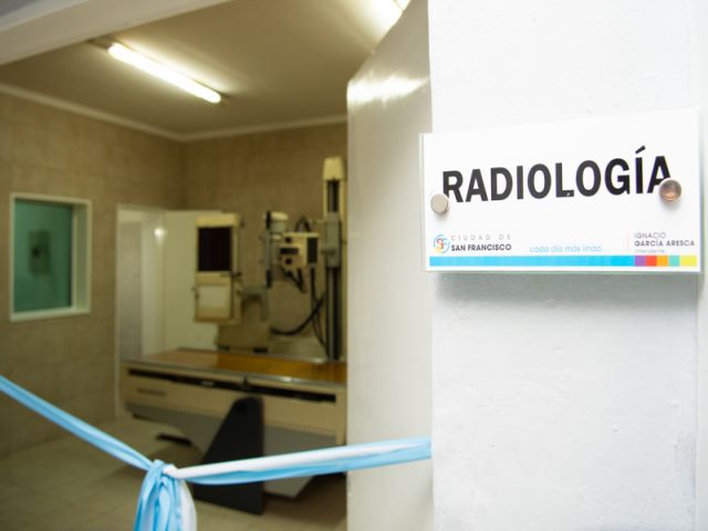 García Aresca inauguró una nueva sala de rayos X