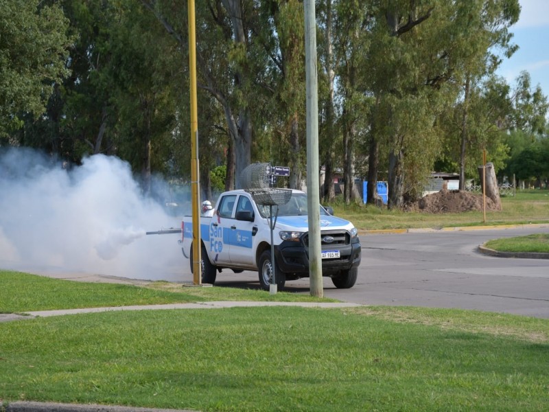 Dengue: Se realizó el primer bloqueo con personal y equipamiento de nuestra ciudad