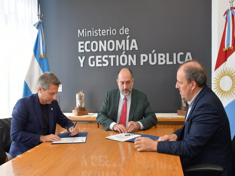 La Municipalidad firmó un acuerdo de cooperación con el Ministerio de Economía y Gestión Pública de la provincia