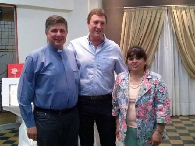 El intendente compartió tradicional cena del Divino Niño