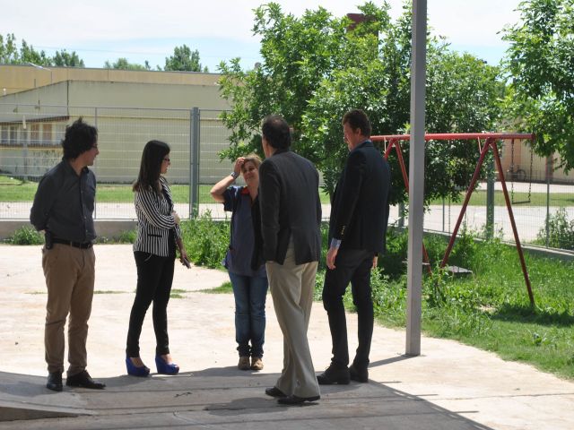 García Aresca recorrió las escuelas José M. Paz y José B. Iturraspe