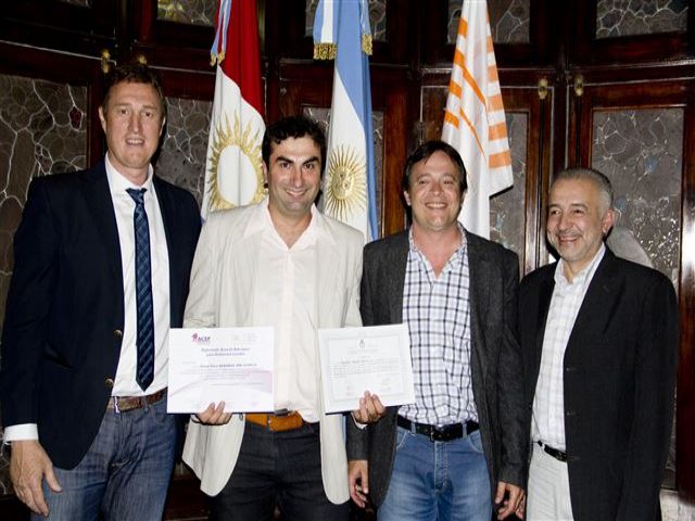 Entrega de certificados a 44 egresados del Diplomado en Gestión Pública