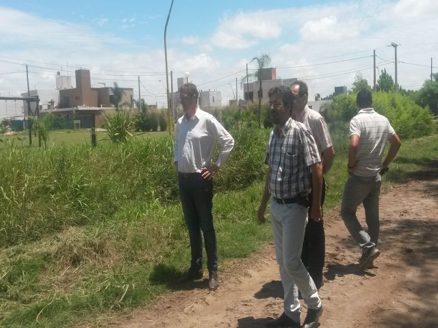 El intendente García Aresca supervisó el funcionamiento de nueva máquina