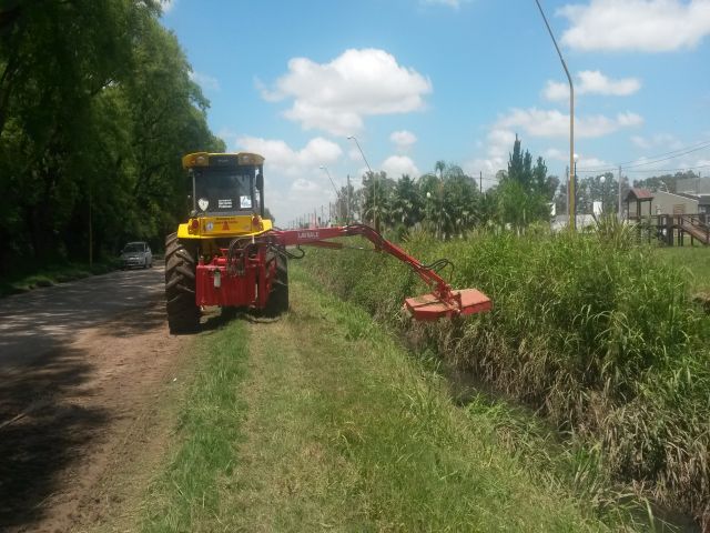 El intendente García Aresca supervisó el funcionamiento de nueva máquina