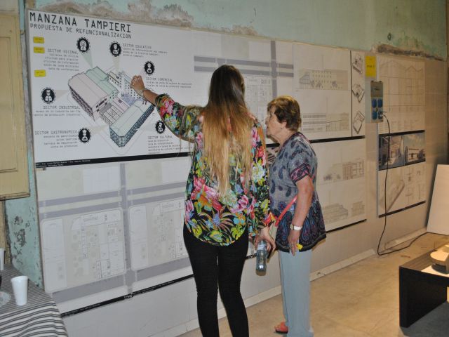 Muestra UCC Manzana Tampieri