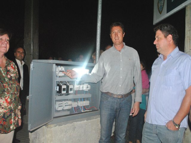 García Aresca inauguró las luces en el Parque Cincuentenario