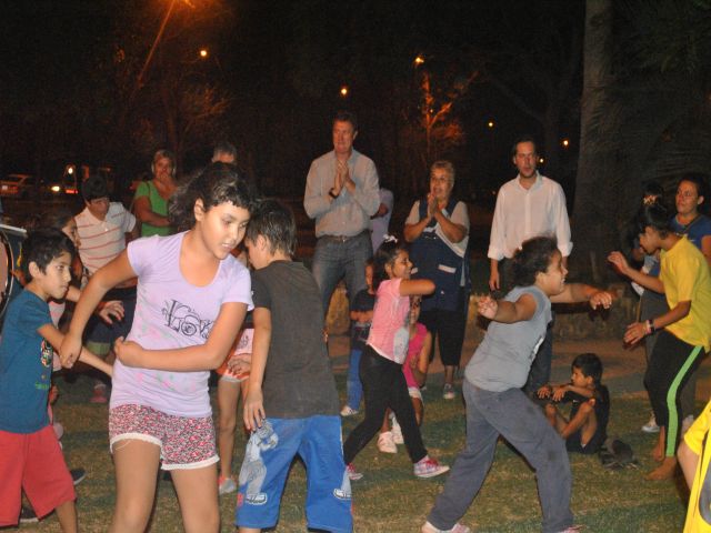 García Aresca inauguró las luces en el Parque Cincuentenario