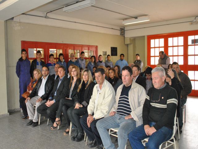 García Aresca inauguró cerramiento perimetral del IPET 264 Teodoro Astegiano