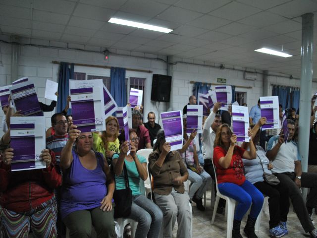 García Aresca entregó 40 nuevas escrituras sociales