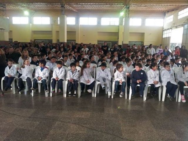 El intendente participó del acto centenario de la Escuela General Mitre	