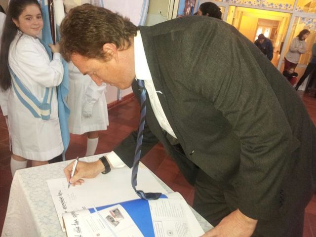 El intendente participó del acto centenario de la Escuela General Mitre	