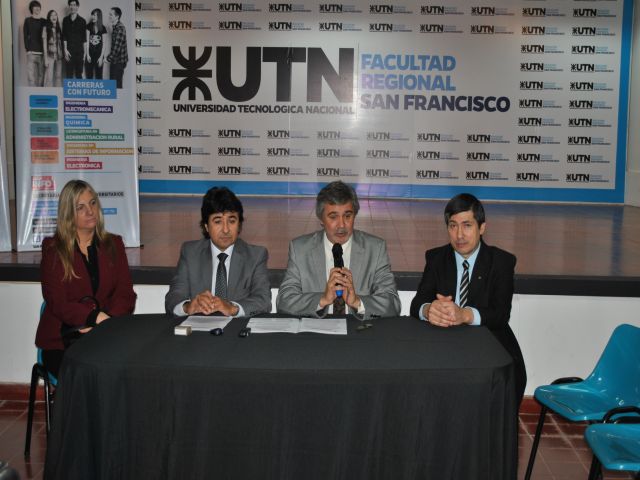Firma de convenio entre UTN San Francisco y Escuela Proa