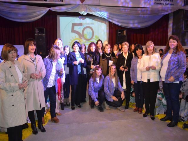 El jardín de infantes José Bernardo Iturraspe celebró su 50º Aniversario 