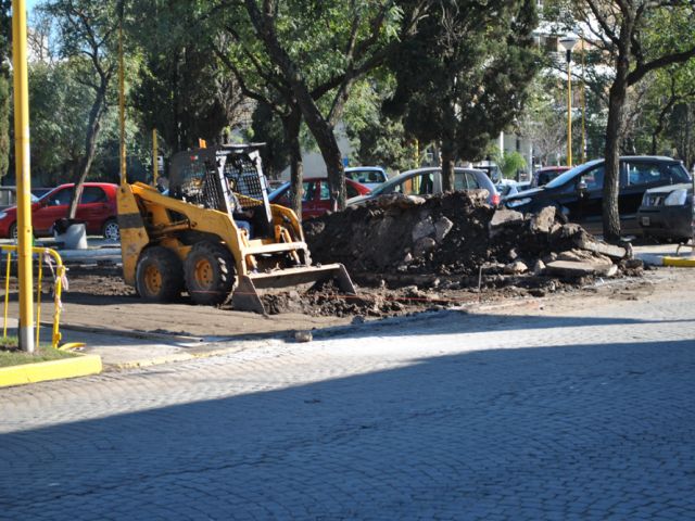 Se reparan las playas de estacionamiento del centro