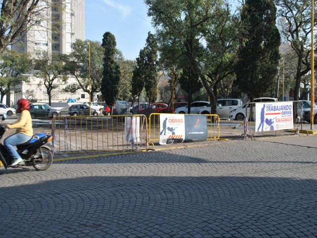 Se reparan las playas de estacionamiento del centro