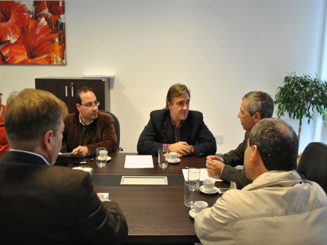 Llaryora se reunió con integrantes del Parque Industrial