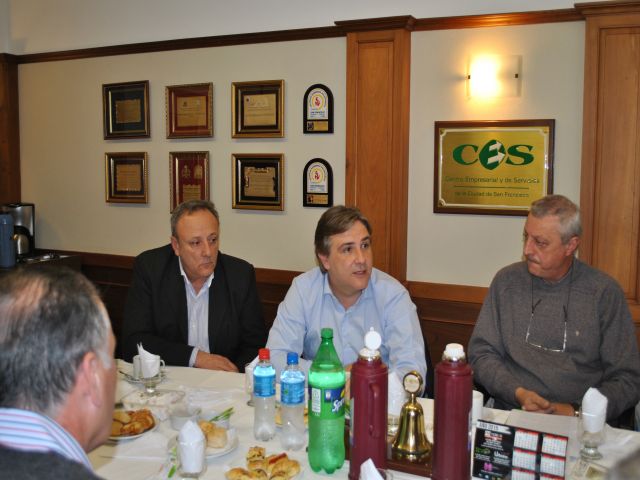 El intendente se reunió con autoridades del CES