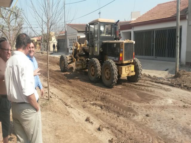 Continúa la obra de cordón cuneta en barrio CISPREN