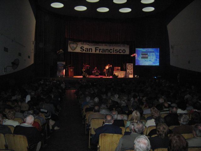A teatro lleno se festejo el Día Internacional del Adulto Mayor