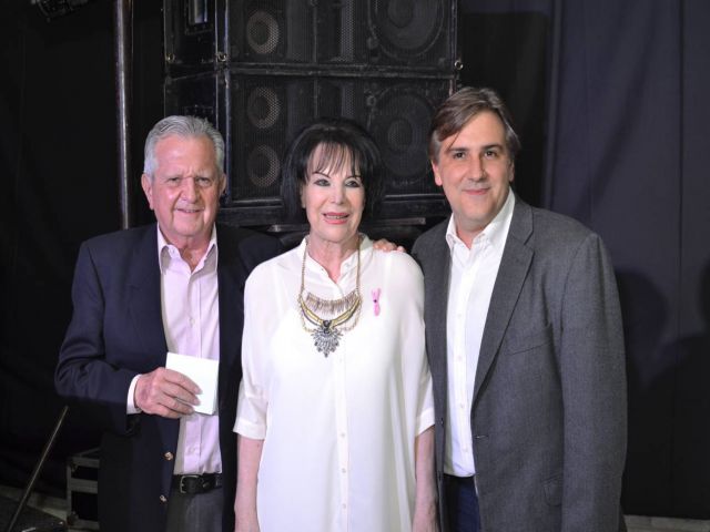 Llaryora estuvo presente en la Gala Rosa 2015 