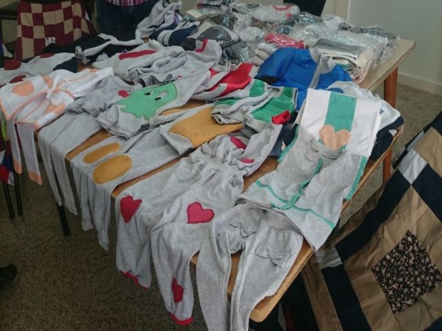 Entregaron prendas confeccionadas en el Taller de Costura Municipal a guarderías municipales