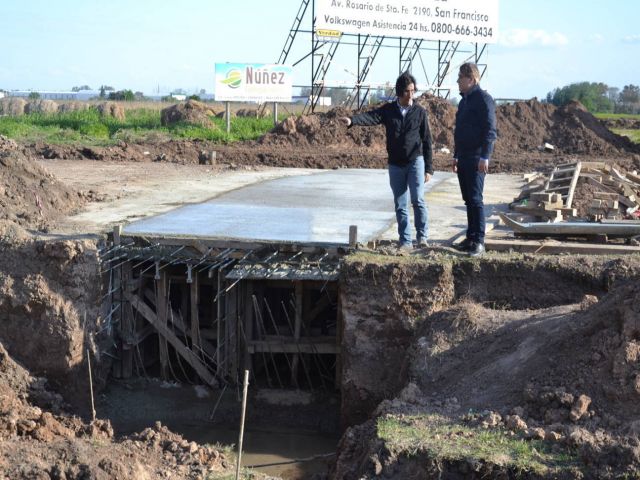 Avanzan los trabajos de desagües pluviales de la cuenca oeste