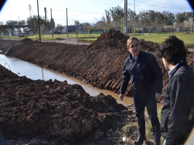 Avanzan los trabajos de desagües pluviales de la cuenca oeste