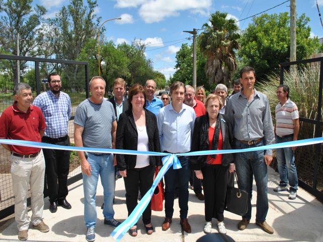 Llaryora inauguró el Polideportivo Municipal San Francisco