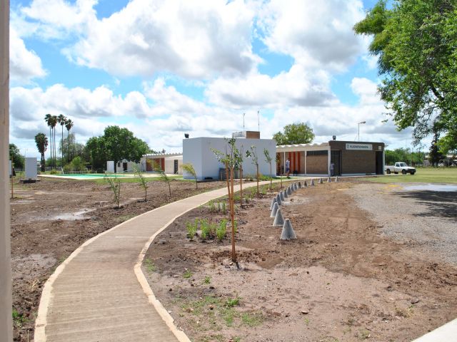 Llaryora inauguró el Polideportivo Municipal San Francisco
