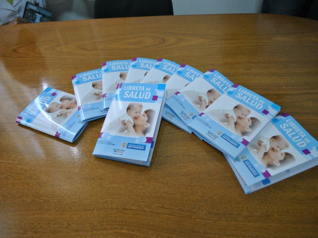Presentaron las modernas y completas Libretas de Salud Municipal