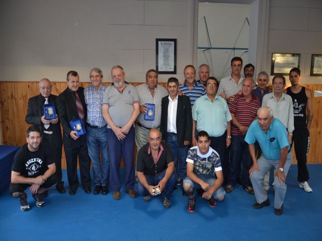 El municipio homenajeó a ex boxeadores