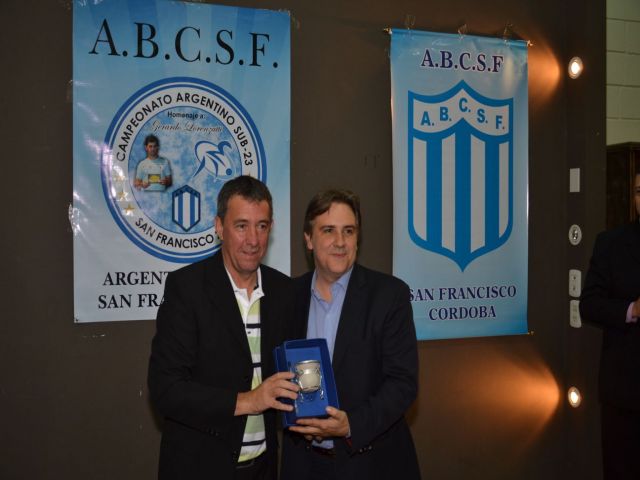 El intendente Martín Llaryora estuvo en la cena del Campeonato Argentino de Bochas sub 23