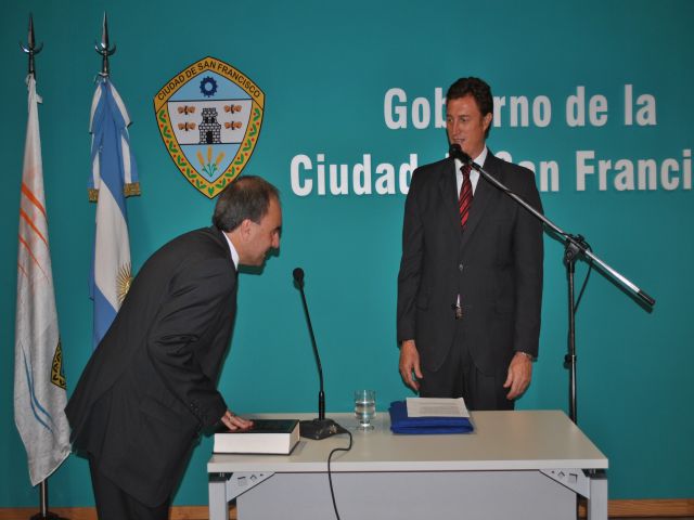 García Aresca tomó juramento a dos nuevos funcionarios