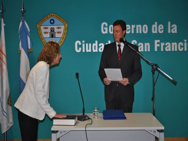 García Aresca tomó juramento a dos nuevos funcionarios