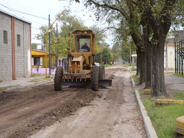 Continúan los trabajos en diversos barrios de la ciudad 