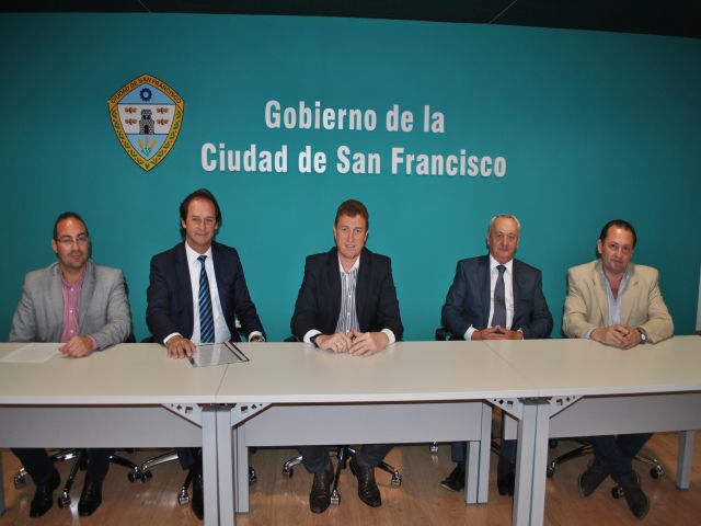 Firma de convenio entre municipio y mutual árabe para mejoras en Guardería M. Aguirre