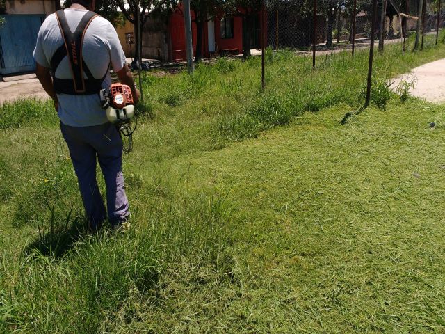 Mantenimiento de espacios verdes y arreglo de calles