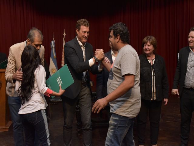 García Aresca gestiona la entrega de 100 nuevos Planes Vida Digna para San Francisco