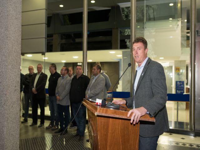 El intendente García Aresca inauguró las nuevas luces LED del centro