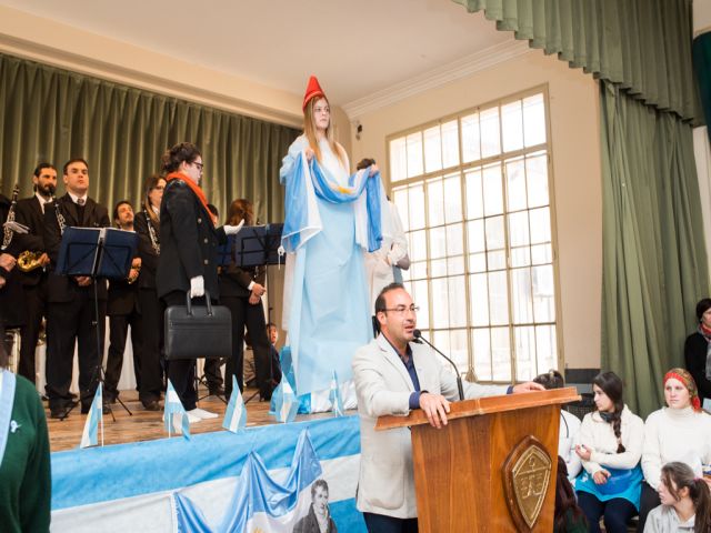 La ciudad conmemoró el Día de la Bandera
