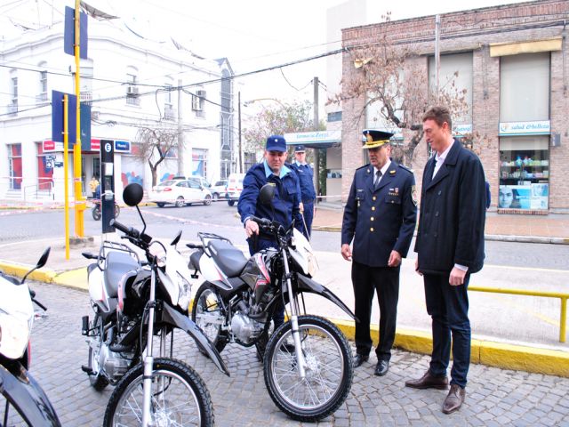 El municipio donó 4 motovehículos a la Policía de Córdoba
