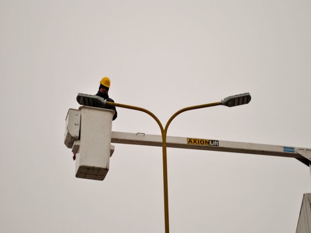 Continúa el reemplazo de luces de sodio por luces de led en las principales avenidas