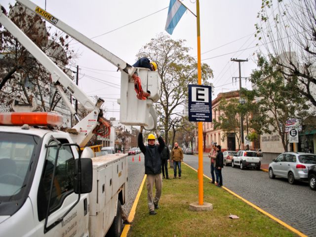 Continúa el reemplazo de luces de sodio por luces de led en las principales avenidas