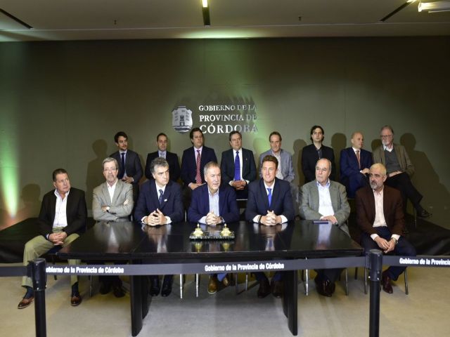 Municipio y  provincia firmaron convenio con Lear para su radicación en San Francisco 