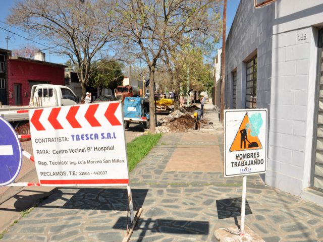 García Aresca supervisó la obra de gas en barrio Hospital 