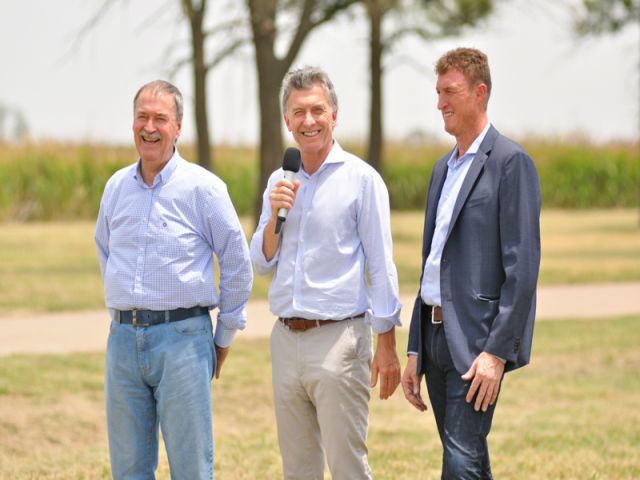 El presidente Macri recorrió obras en San Francisco 