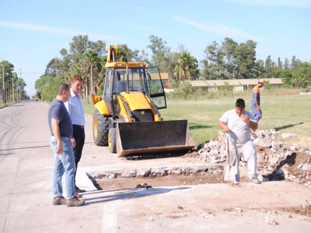 Continúan los trabajos de bacheo en distintas arterias de la ciudad