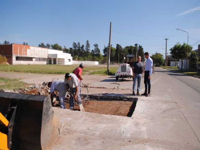 Continúan los trabajos de bacheo en distintas arterias de la ciudad