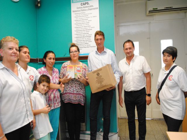 García Aresca entregó módulos alimentarios para celíacos